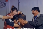新娘收4萬彩禮開心不已，吃花生時滿臉羞澀：50多歲還怎...
