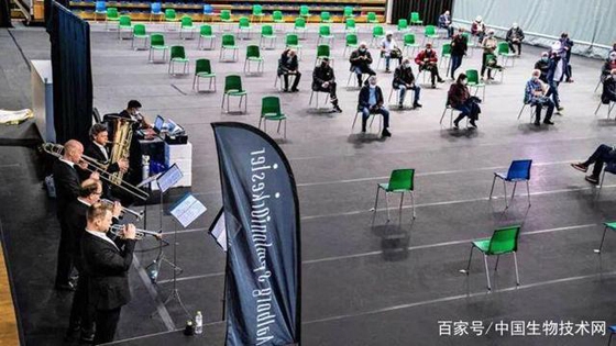 丹麥政府已放棄阿斯利康和強生新冠疫苗 但開始向志愿者開放接種 ... ...