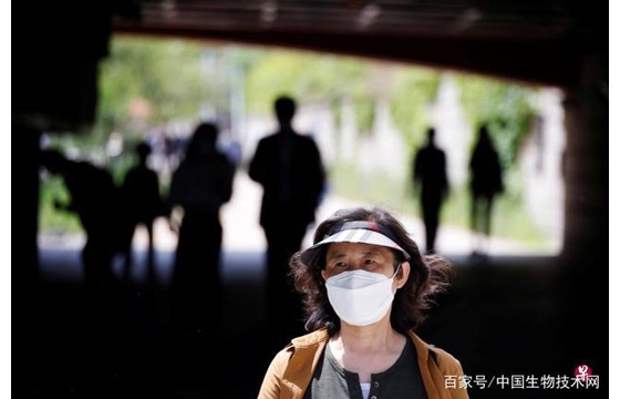 韓國為鼓勵接種頒布新法令：接種1劑疫苗者7月起戶外無須戴口罩 ... ...