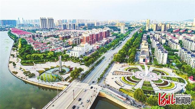 秦皇島加快建設(shè)產(chǎn)業(yè)高地投資寶地宜居福地
