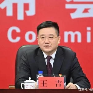 超800人感染后，吉林市市長被免職