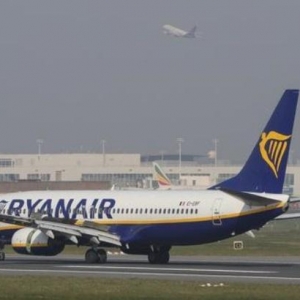 歐洲廉價(jià)航空公司瑞安航空2022財(cái)年虧損3.55億歐元