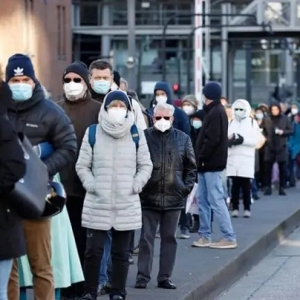戴口罩，德國收緊防疫措施！英國警告“雙疫大流行”