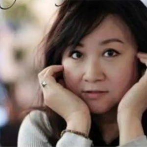 鄭少秋大女兒被曝在美去世！當(dāng)?shù)卦粲跫覍俦M快聯(lián)絡(luò)處理后事