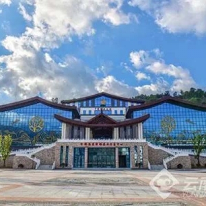 云南鳳慶：“四輪”驅(qū)動(dòng)抓產(chǎn)改 跑出園區(qū)經(jīng)濟(jì)“加速度”
