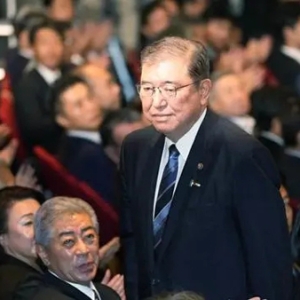 創(chuàng)最快紀(jì)錄！就任日本首相8天后，石破茂緣何解散眾議院？