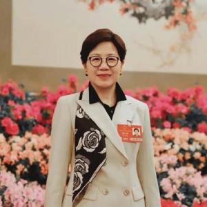 全國人大代表屠紅燕：讓歷史經(jīng)典產(chǎn)業(yè)成為民族時尚品牌