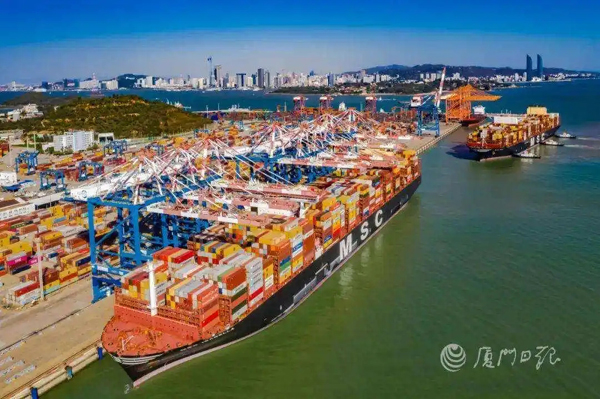 今年前5月，廈門港集裝箱吞吐量穩(wěn)中有進(jìn)